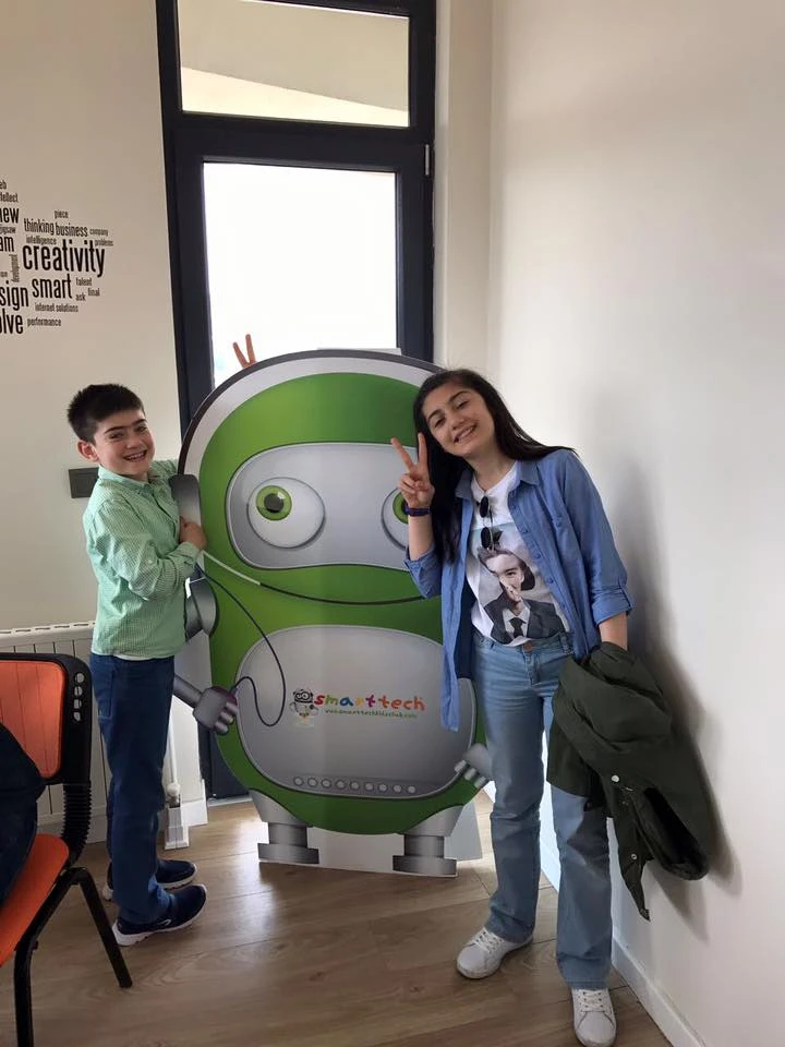 SmartTech Kids Club workshop photograph 11